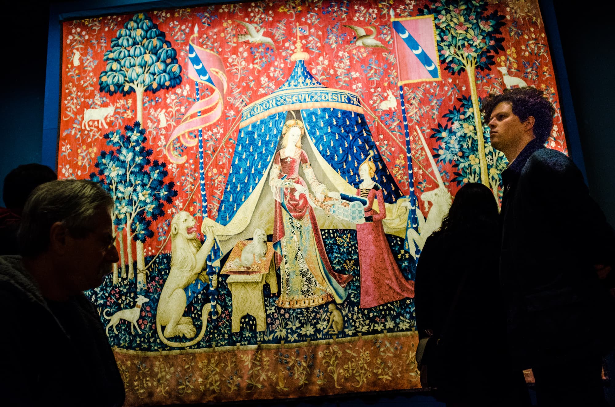 Admiring the Lady and the Unicorn tapestry at the Musée de Cluny