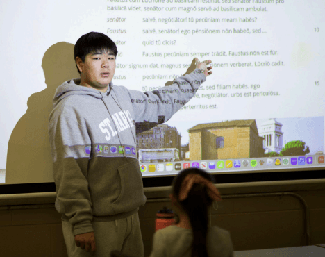 Students at Century Chinese Language School